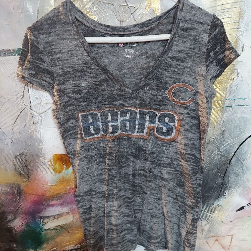 NFL team apparel Chicago Bears  t-shirt  size medi